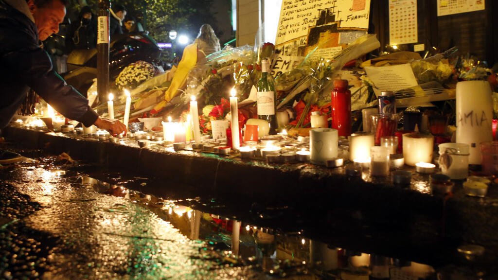 Diez años después de los atentados de París, cómo el trauma sigue afectando a las familias