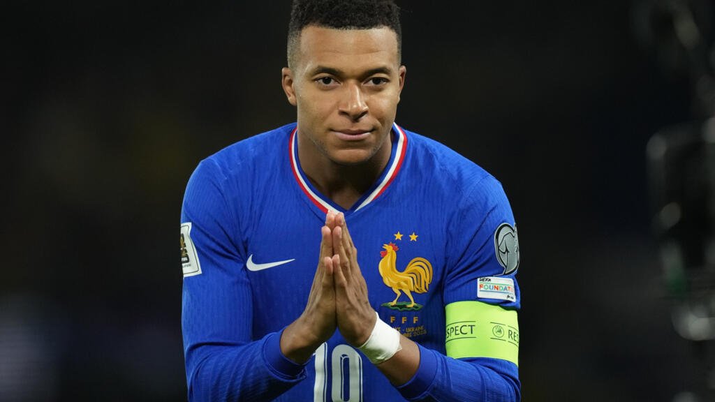 800 millones de dólares en juego: escala el pulso legal entre Kylian Mbappé y el SPG