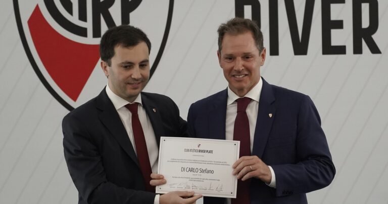 Stefano Di Carlo asumió la presidencia de River: "No debemos perder de vista nuestro objetivo histórico que son los resultados deportivos"