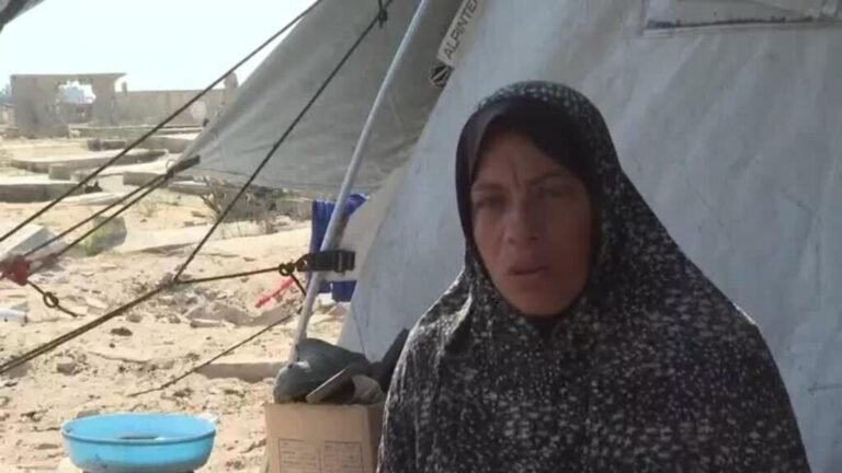 Guerra en Gaza: cementerios se convierten en refugios improvisados en medio del frágil alto al fuego