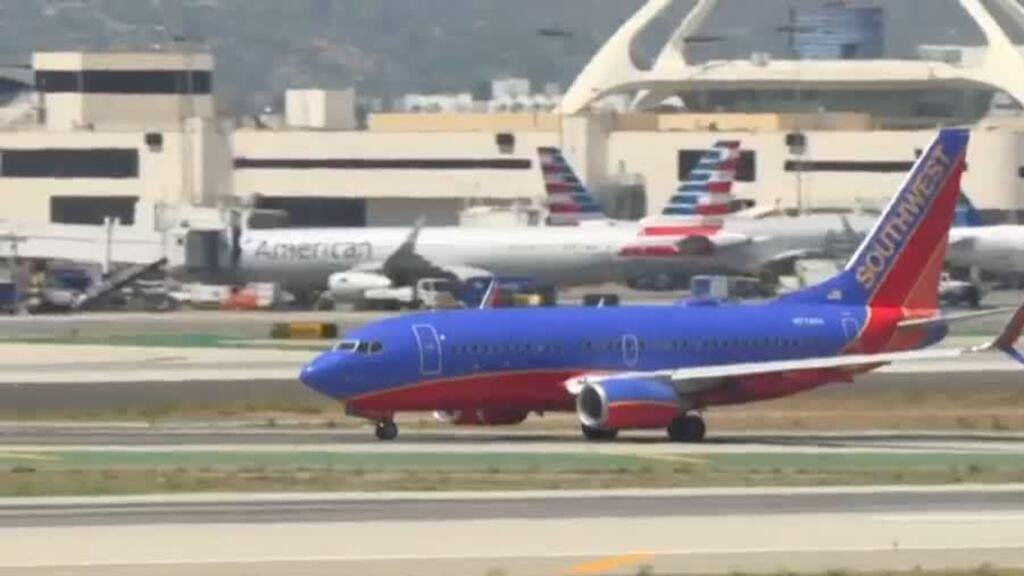 Cierre de Gobierno en EE. UU.: escasez de personal obliga a reducir vuelos