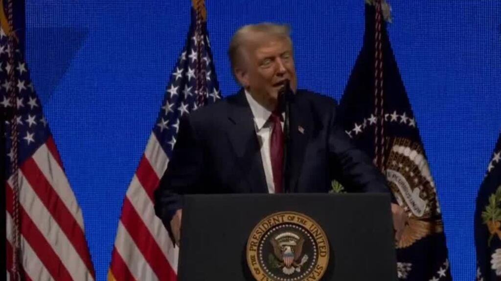 Trump lanza críticas al alcalde de Nueva York, Zohran Mamdani, y lo califica de "comunista"