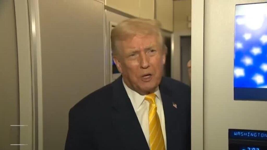 Donald Trump elimina aranceles a más de 200 productos ante alza de precios en EE. UU.