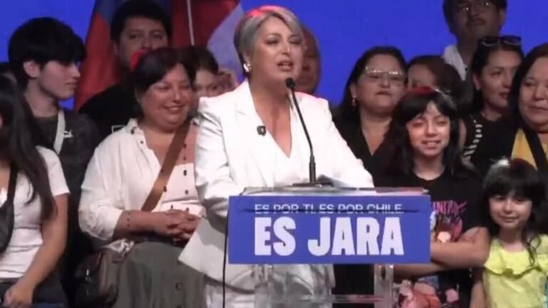Jara y Kast pasan a la segunda vuelta presidencial en Chile