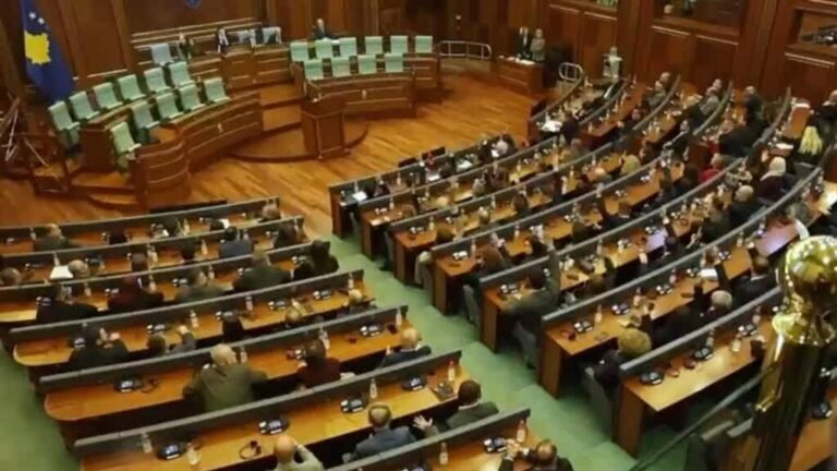 Kosovo: fracasan intentos para formar Gobierno y convocan elecciones anticipadas