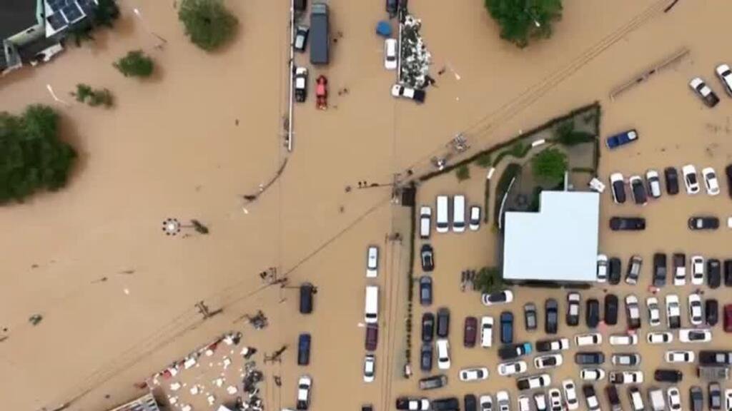 Dos ciclones dejan decenas de muertos y miles de evacuados en Tailandia y Malasia
