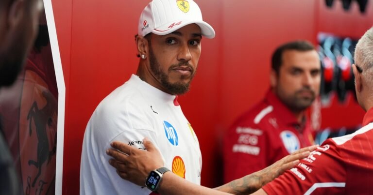 La impiadosa crítica de Ecclestone contra Hamilton: "Quería ser campeón con Ferrari y quedó en un proyecto de marketing"