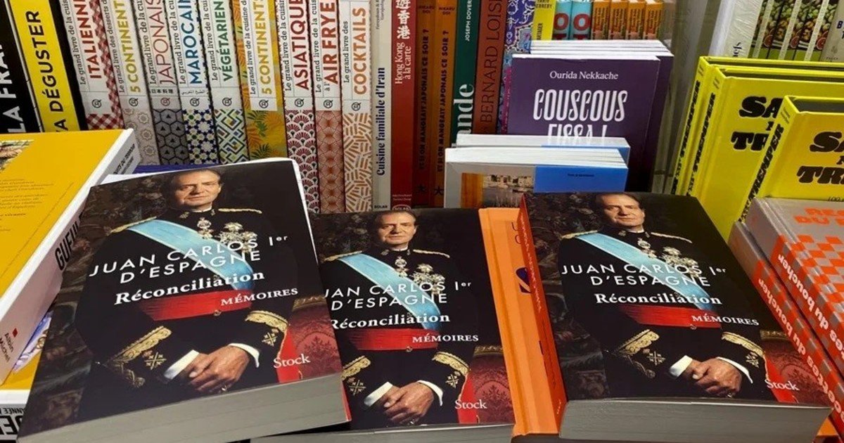 Con un libro de memorias, el rey emérito de España, Juan Carlos I, busca limpiar su imagen