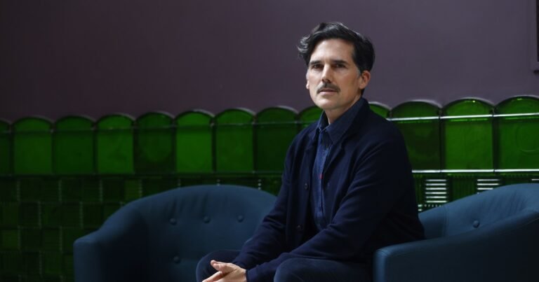 Semana de premios literarios: el Herralde fue para un argentino y se anuncian el Cervantes y el Goncourt