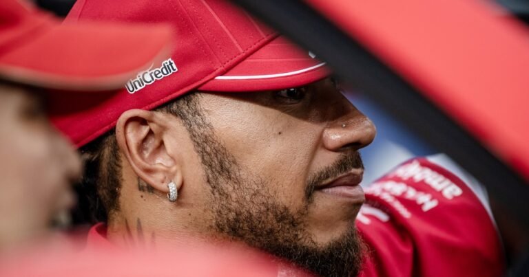 Bomba en la Fórmula 1: crece la tensión en Ferrari y el futuro de Hamilton (y Leclerc) está en duda