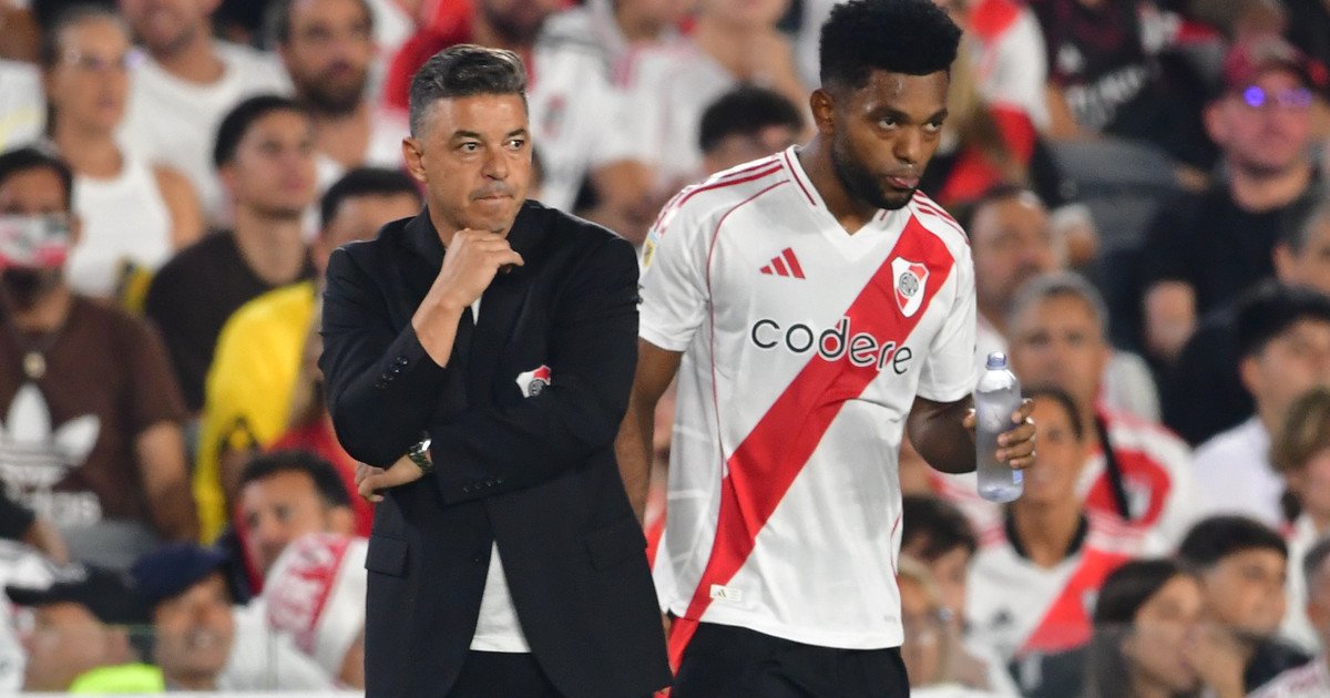Gallardo agita el tablero: dos pesos pesados afuera y una convocatoria cargada de juveniles en River para visitar a Vélez