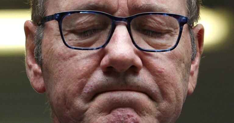 Kevin Spacey, declarado inocente de los cargos denunciados en pleno auge del #MeToo: "No tengo casa, voy donde haya trabajo"