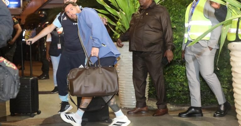 Locura total en Luanda con la llegada de Messi y la Scaloneta para jugar el amistoso contra Angola