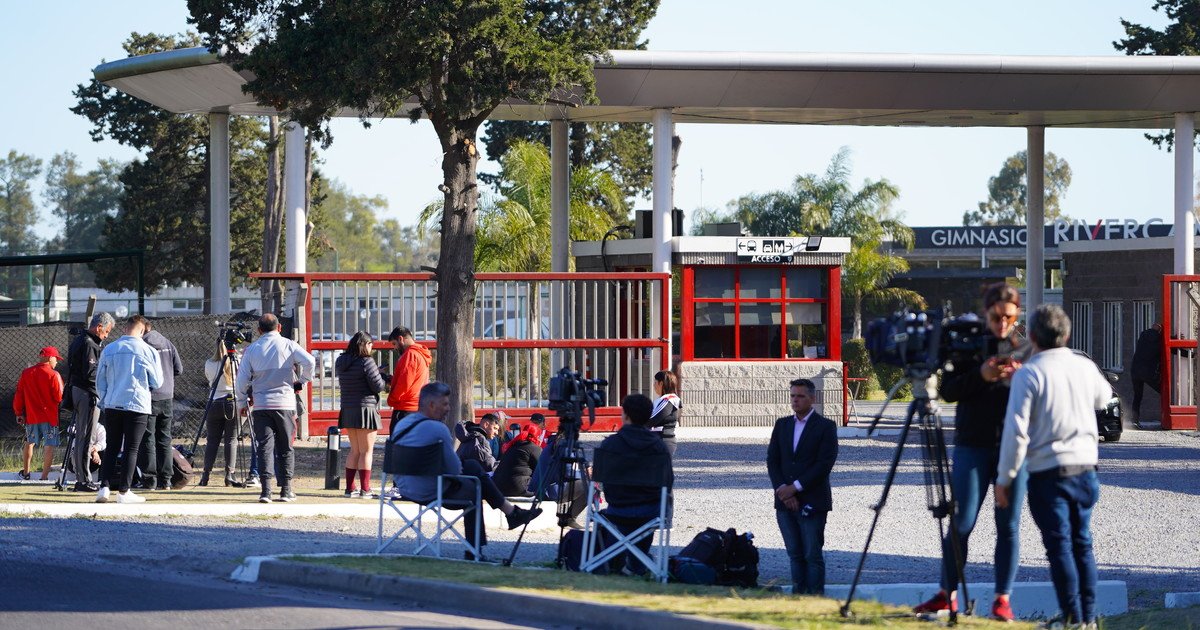 Explosión en Ezeiza: un jugador de River se vio afectado por la evacuación en los barrios vecinos y el club decidió suspender los partidos en el Camp