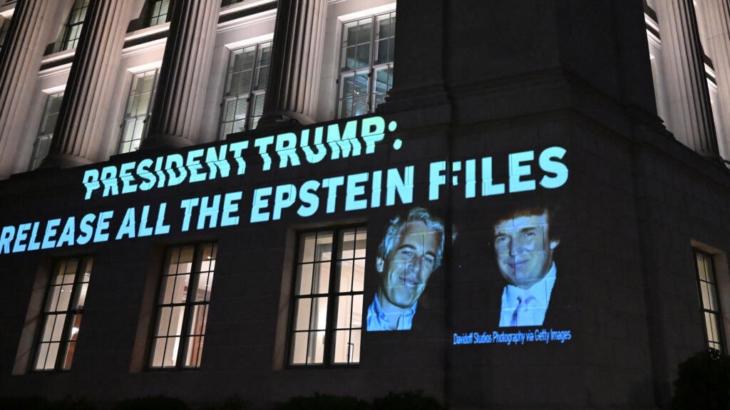 "No hay nada que ocultar": Trump se retracta y pide la difusión de los archivos de Epstein