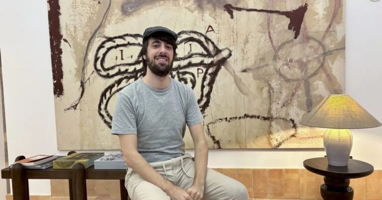 David Uclés: de músico callejero a fenómeno literario en España