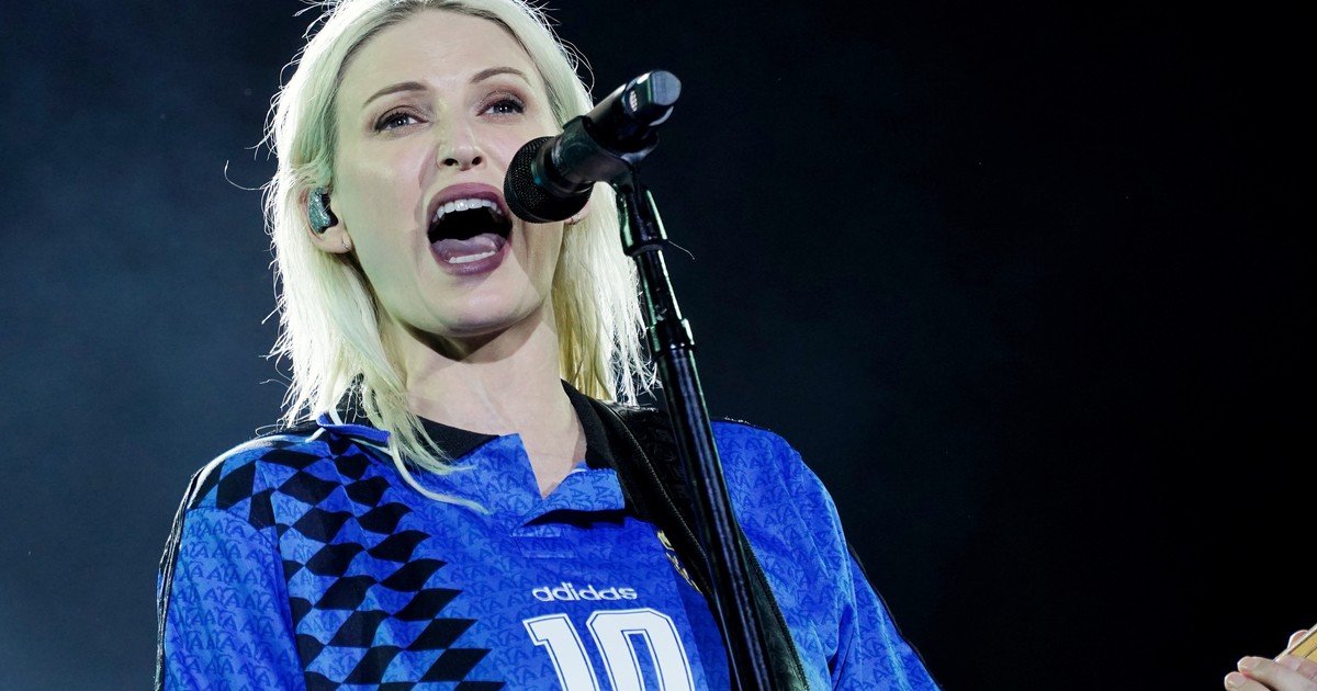 Linkin Park fue demoledor, la nueva cantante convenció a los fans y homenajeó a Maradona