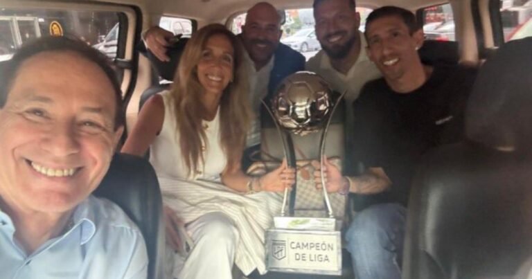 Así fue la insólita coronación de AFA a Rosario Central como campeón de la Liga Profesional 2025: trofeo "take away" y la foto de Di María