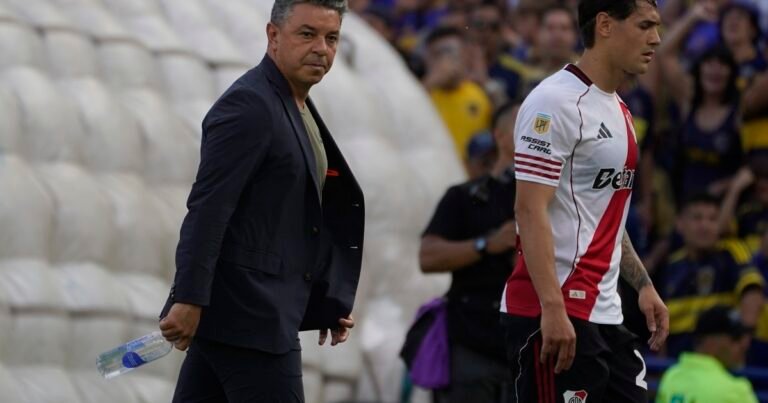 River y un panorama que puede complicarle la vida: ¿por qué una derrota con Vélez podría dejarlo afuera de la próxima Libertadores y hasta de los playoffs?