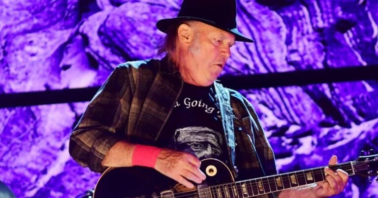 La canción de Neil Young que Lennon odió, marcó a  Kurt Cobain y enciende a Oasis en Buenos Aires