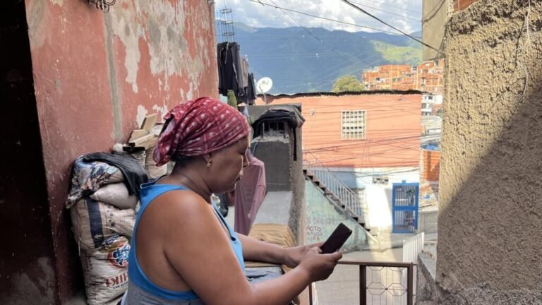 En Caracas, incredulidad e incertidumbre ante el despliegue militar de EE. UU.