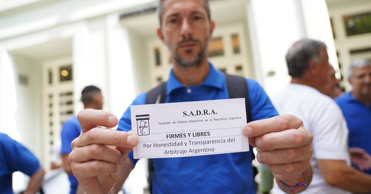 Los árbitros del SADRA acusan a la AFA de manipular designaciones y reclaman un cambio urgente en el fútbol argentino