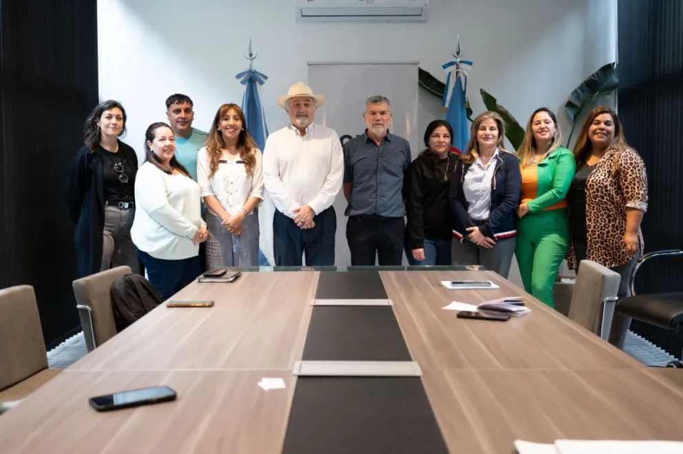 Comodoro y Caleta Olivia acuerdan agenda común en salud pública