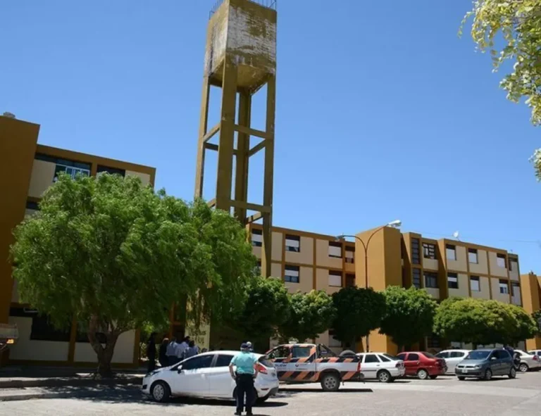 Motociclistas lesionados al hospital tras dos violentos accidentes en Trelew