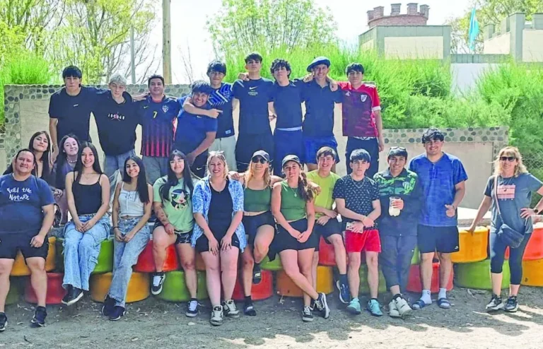 Ganadores del concurso escolar “Derribando Barreras” participaron de una jornada en el parque recreativo municipal de Rawson