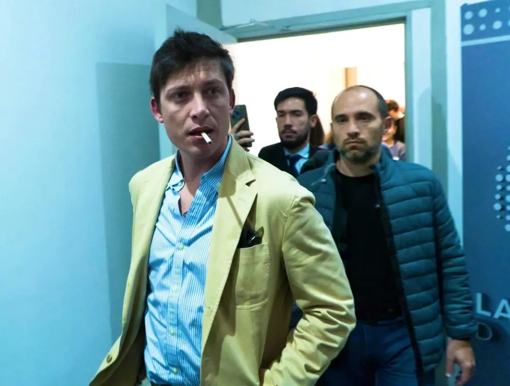 Santiago Caputo elogió a Diego Santilli y seguirá como asesor presidencial