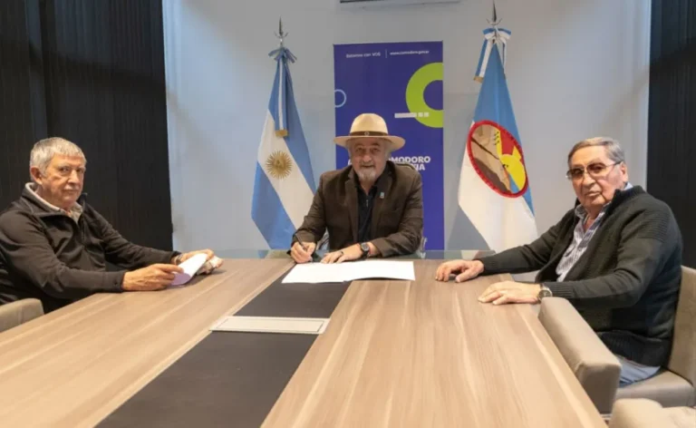 Othar Macharashvili logró garantizar la continuidad del transporte público en Comodoro: habrá servicio el lunes