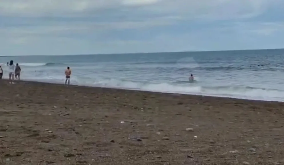 Bañistas salvaron a dos niñas en Playa Unión