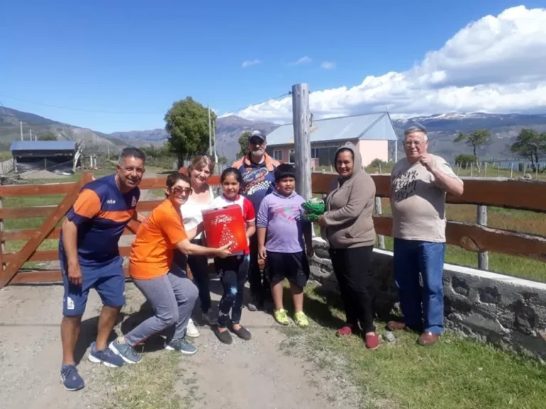 CAI Solidaria lanzó una colecta de cajas navideñas y viajará a tres parajes rurales de Chubut