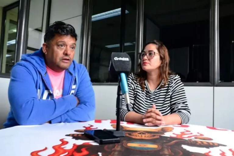 Realizan colecta de botines de seguridad, guantes y agua para combatir el fuego en la cordillera