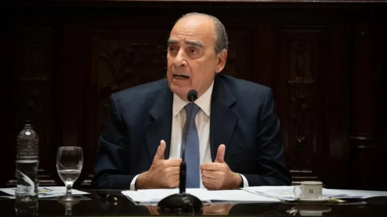 Francos admitió que quería seguir y dijo que volvería si Milei se lo pide