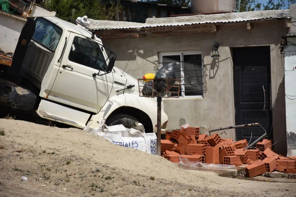 Murió el hombre aplastado por un camión en el barrio San Martín