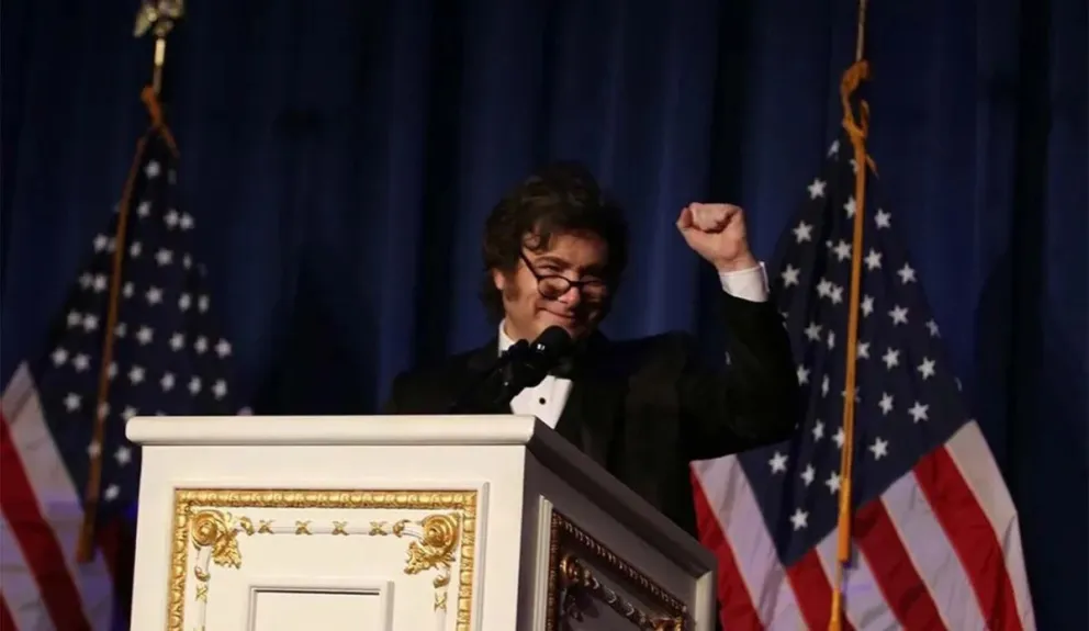 Javier Milei viaja a EE.UU. y Bolivia: cumbre empresarial y asunción presidencial