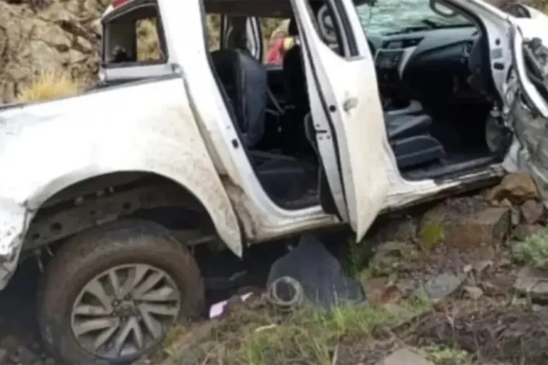 Tiró la camioneta por un precipicio con su pareja adentro: quedó imputado por femicidio