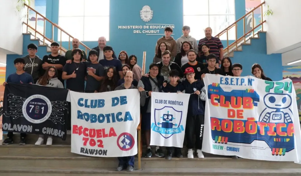 Estudiantes de siete escuelas representarán a Chubut en la Final Nacional de la Liga de Robótica