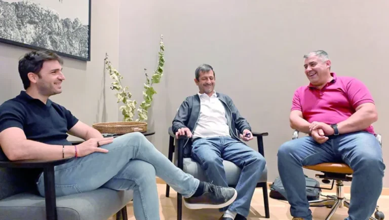 Torres recibió a los intendentes de El Hoyo y Cholila