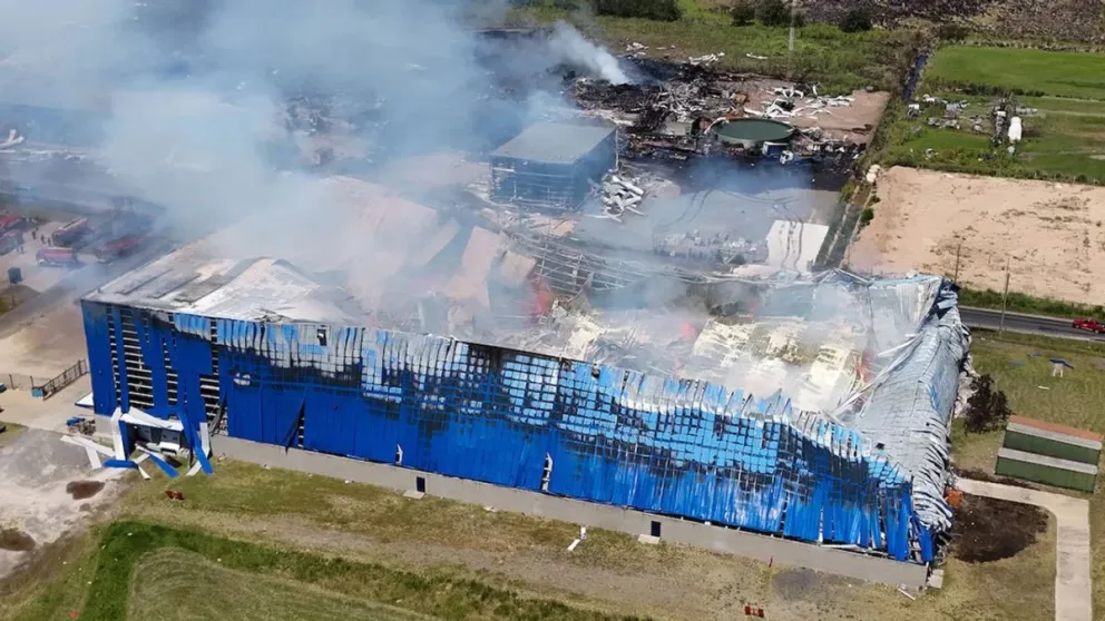 Nuevo foco de incendio reaviva la alarma en el Polo Industrial de Ezeiza