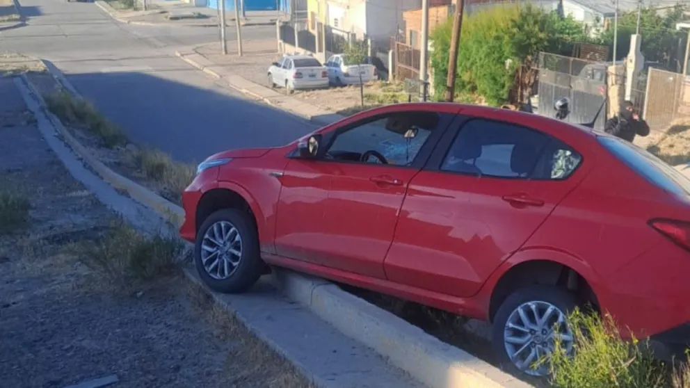 Manejaba alcoholizada y se tragó el cordón