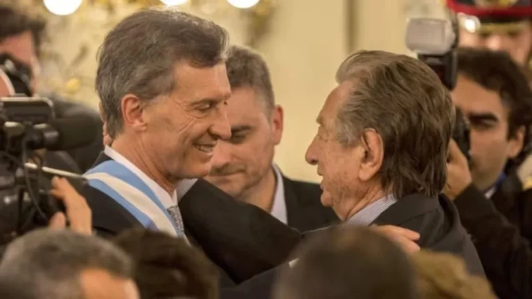 “Vos me tenés que ayudar a que me vaya”: Mauricio Macri reveló su última conversación con su padre Franco