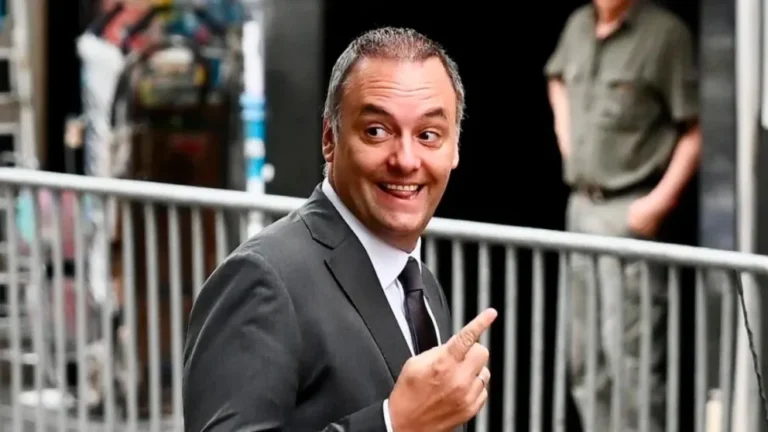 Adorni asume como jefe de Gabinete y Milei redefine el esquema de poder