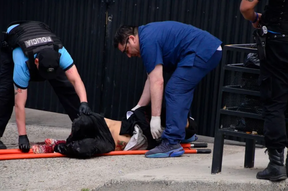 Investigan si la agresión que dejó a un joven baleado en pleno Centro ocurrió en pasaje Urquiza