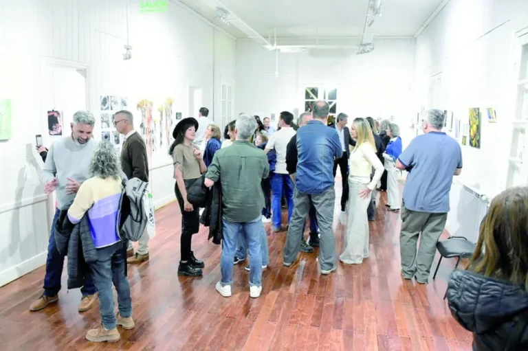 Se habilitaron las muestras de noviembre en el Museo Municipal de Artes Visuales