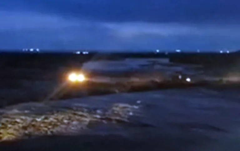 Neuquén: cuatro personas rescatadas tras la crecida en un arroyo en Rincón de los Sauces