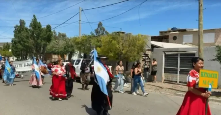 Multitudinario desfile y festejo del Día de la Tradición en Ciudadela