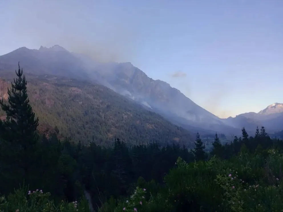 El incendio en El Pedregoso ya afectó más de 200 hectáreas