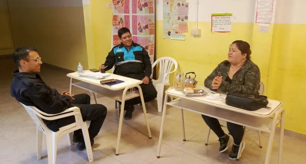 La vecinalista de Las Flores se reunió con el jefe de la Seccional Cuarta de Policía